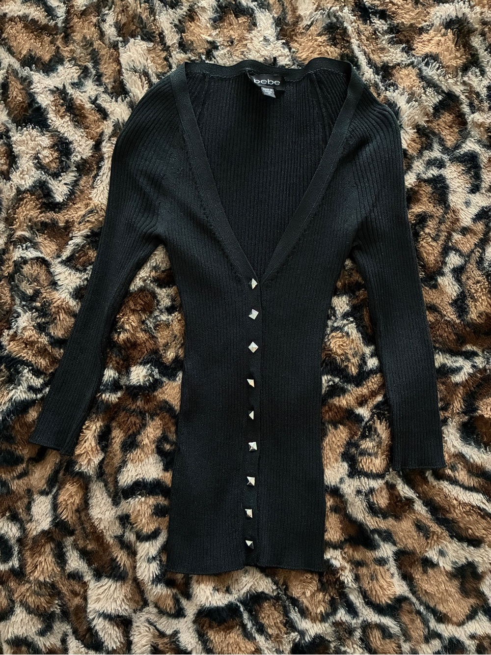 Bebe snatched ribbed button up